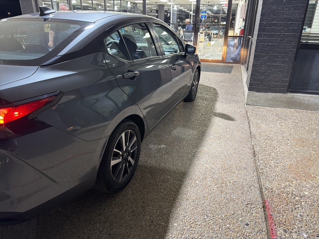 2021 Nissan Versa 1.6 SV