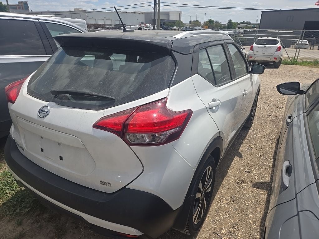 2019 Nissan Kicks SR