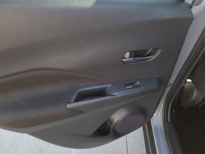 2022 Nissan Kicks SV