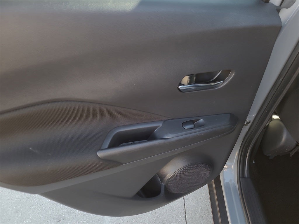 2022 Nissan Kicks SV