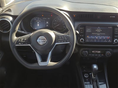 2022 Nissan Kicks SV