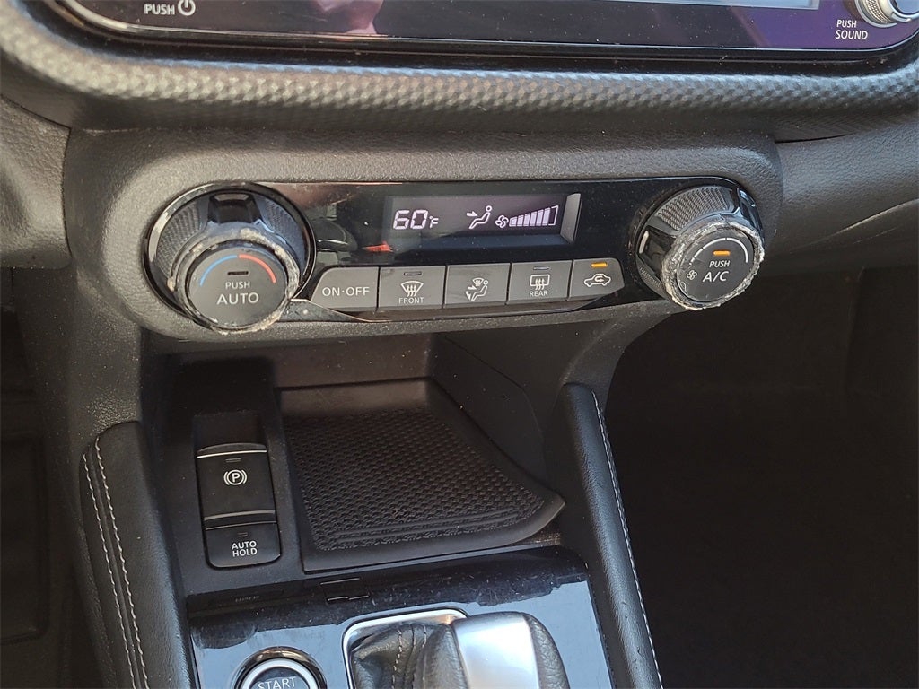 2022 Nissan Kicks SV