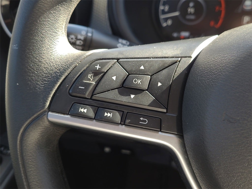 2022 Nissan Kicks SV