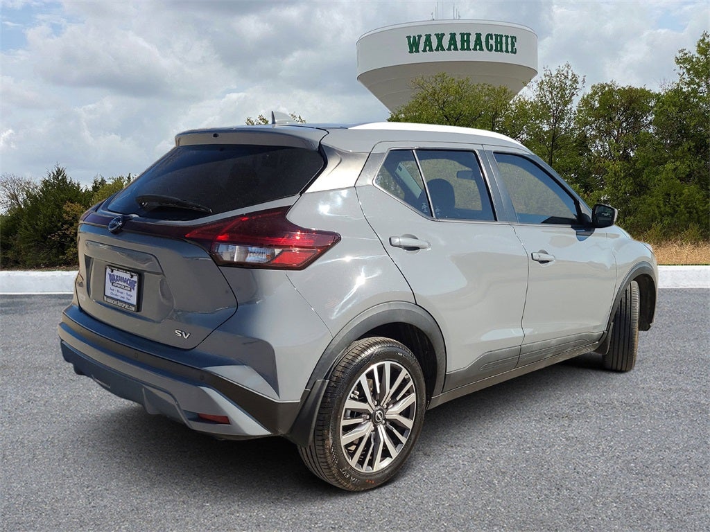 2022 Nissan Kicks SV