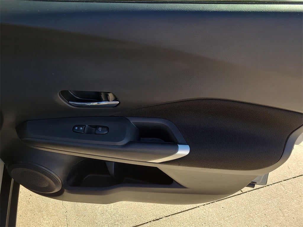 2022 Nissan Kicks SV