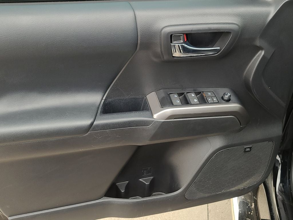 2023 Toyota Tacoma Limited V6