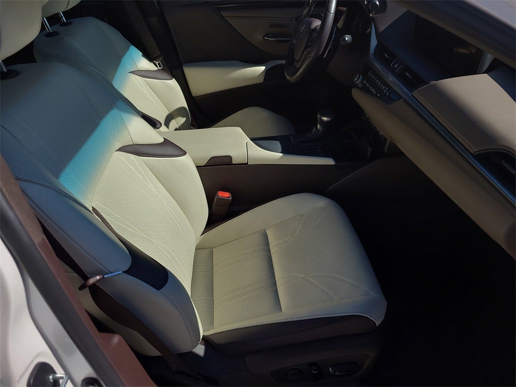 2021 Lexus ES 350 Ultra Luxury