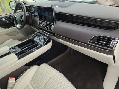 2024 Lincoln Navigator L Black Label