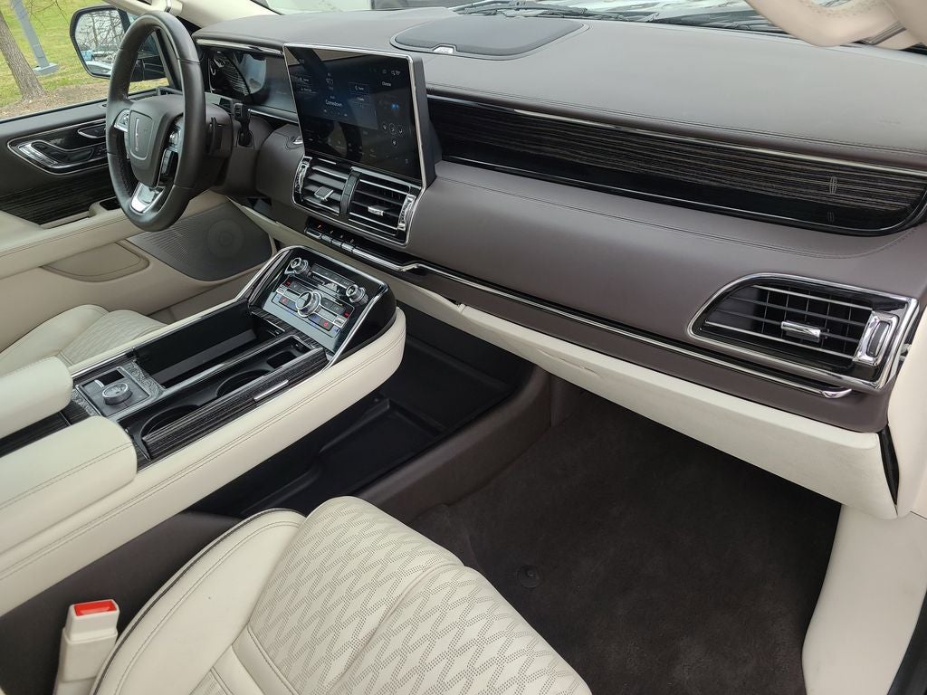 2024 Lincoln Navigator L Black Label