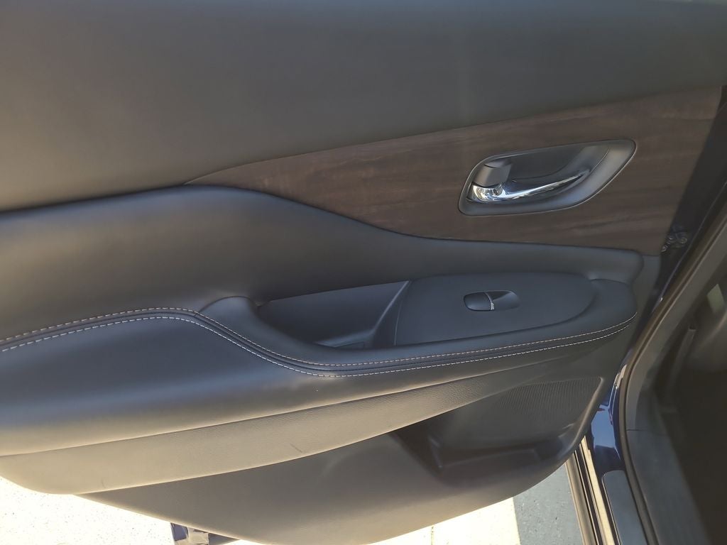 2023 Nissan Murano Platinum