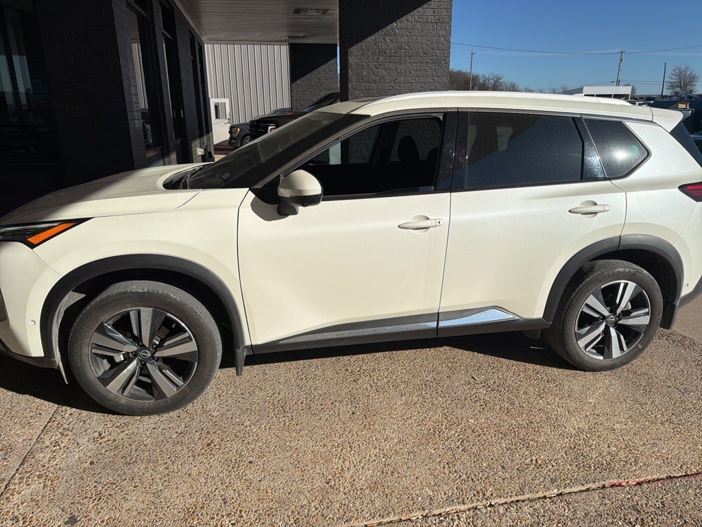 2023 Nissan Rogue SL