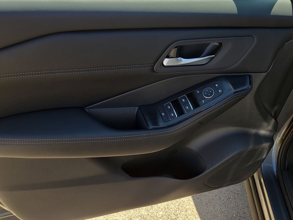 2026 Nissan Rogue SL