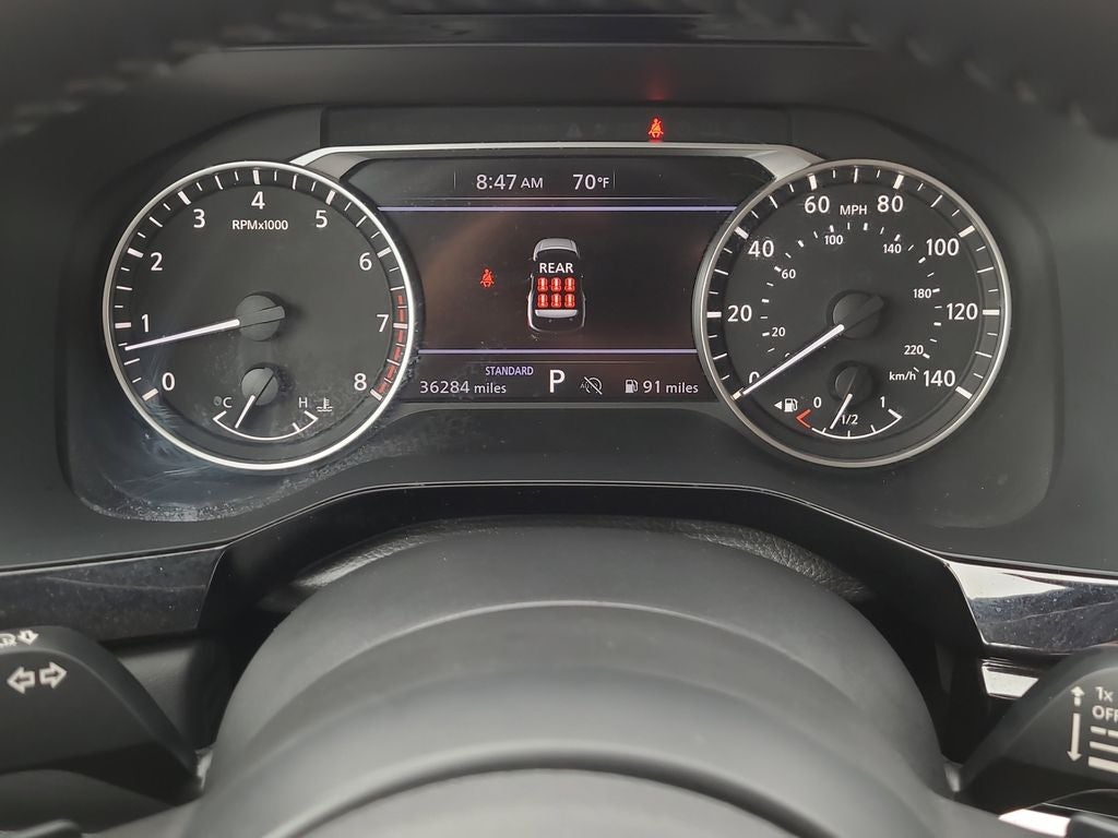 2025 Nissan Pathfinder SV