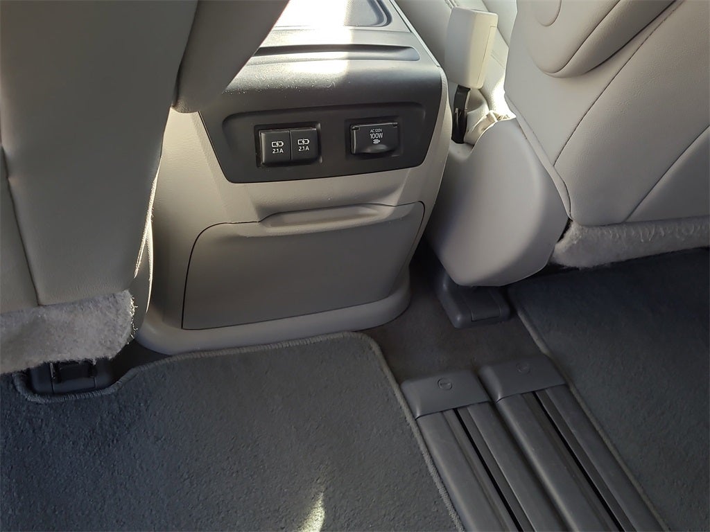 2020 Toyota Sienna XLE