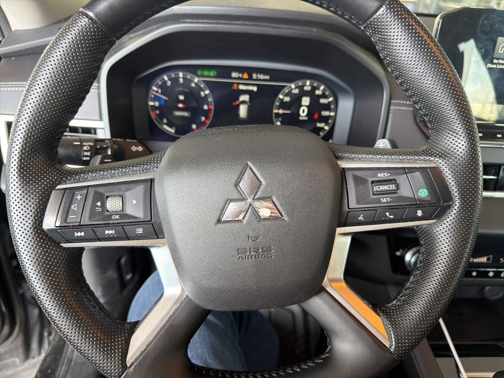 2023 Mitsubishi Outlander SE