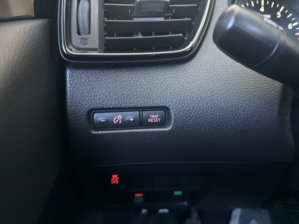 2017 Nissan Rogue Sport SV