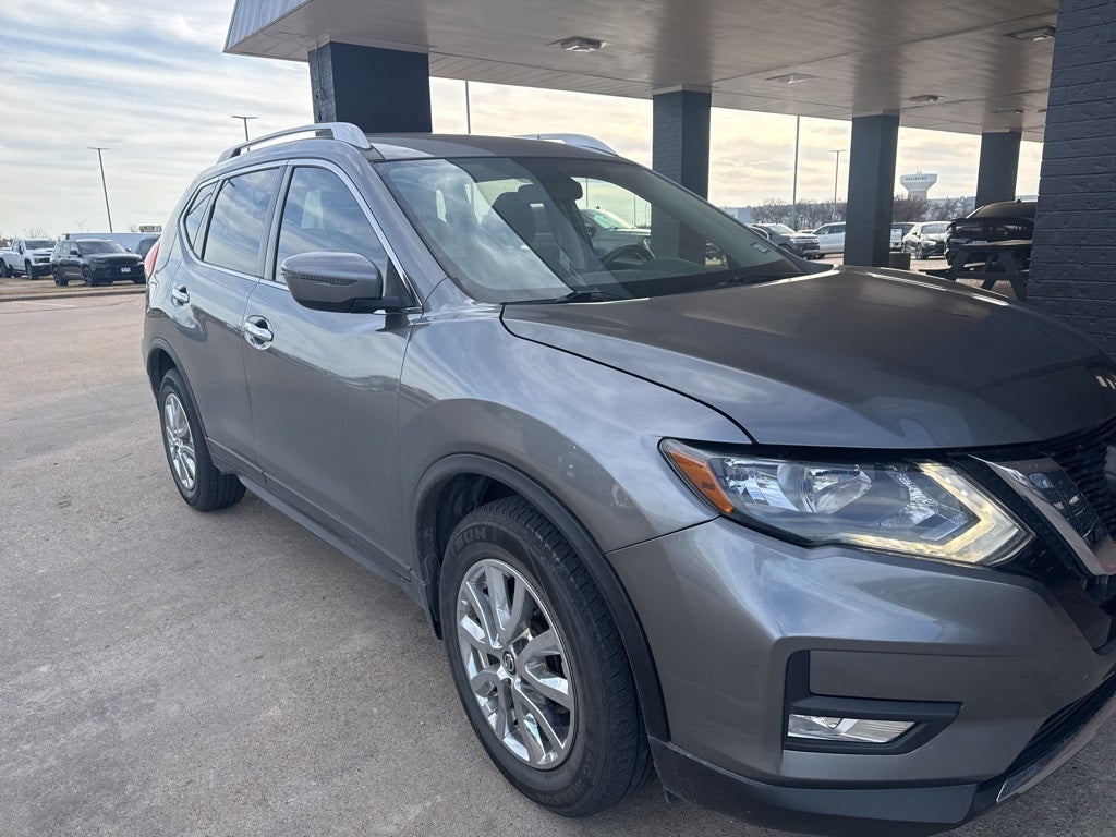 2017 Nissan Rogue SV