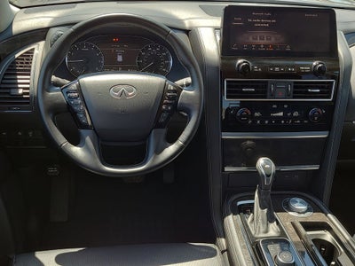 2024 INFINITI QX80 LUXE