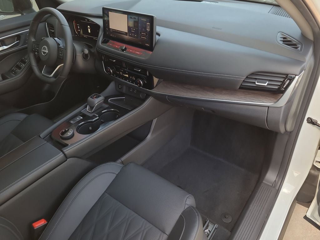 2024 Nissan Rogue Platinum