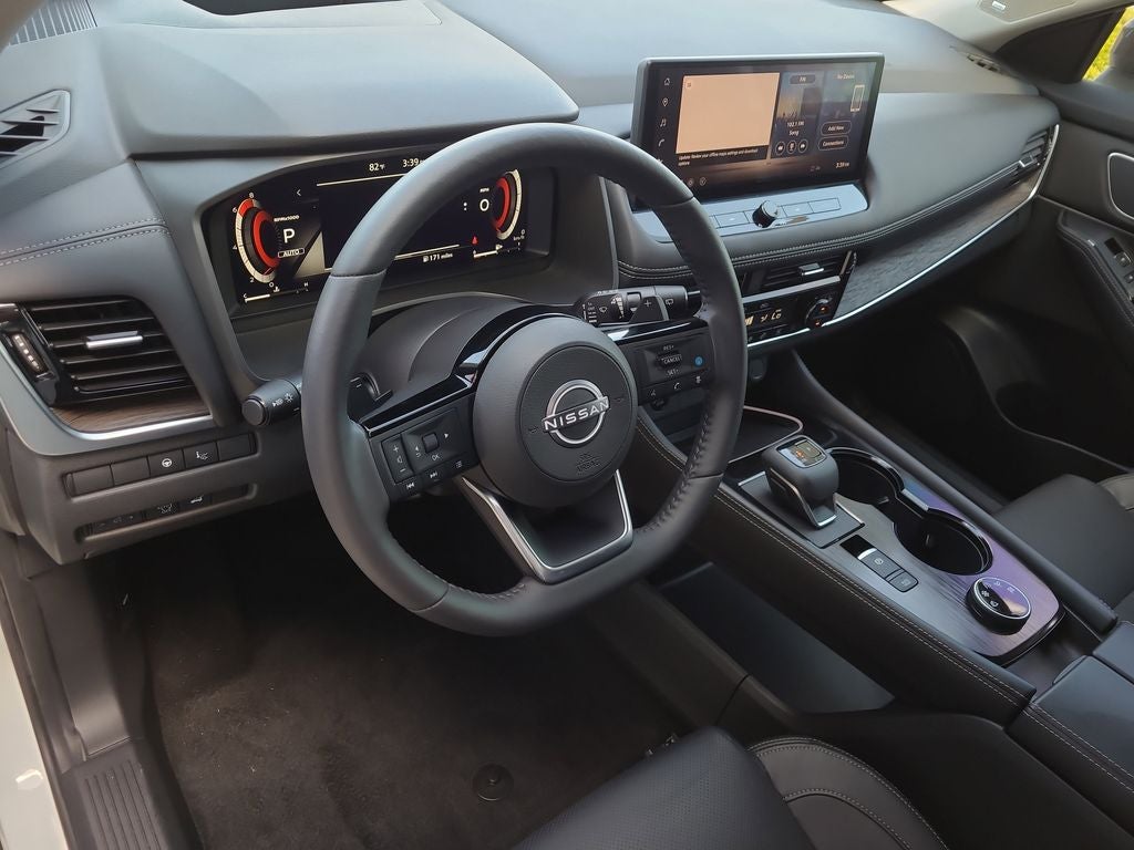 2024 Nissan Rogue Platinum