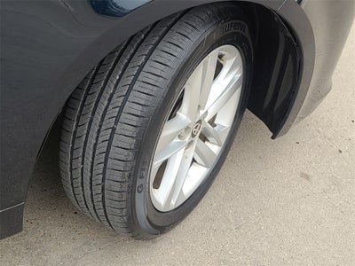 2020 Toyota Corolla Hatchback SE