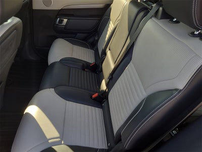 2023 Land Rover Discovery S R-Dynamic